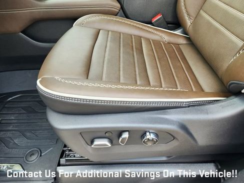New 2026 GMC Yukon Denali Ultimate w/ LPO, Floor Liner Package AWD/4WD image 19