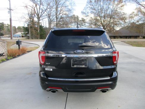 Used 2018 Ford Explorer XLT w/ Equipment Group 202A image 24
