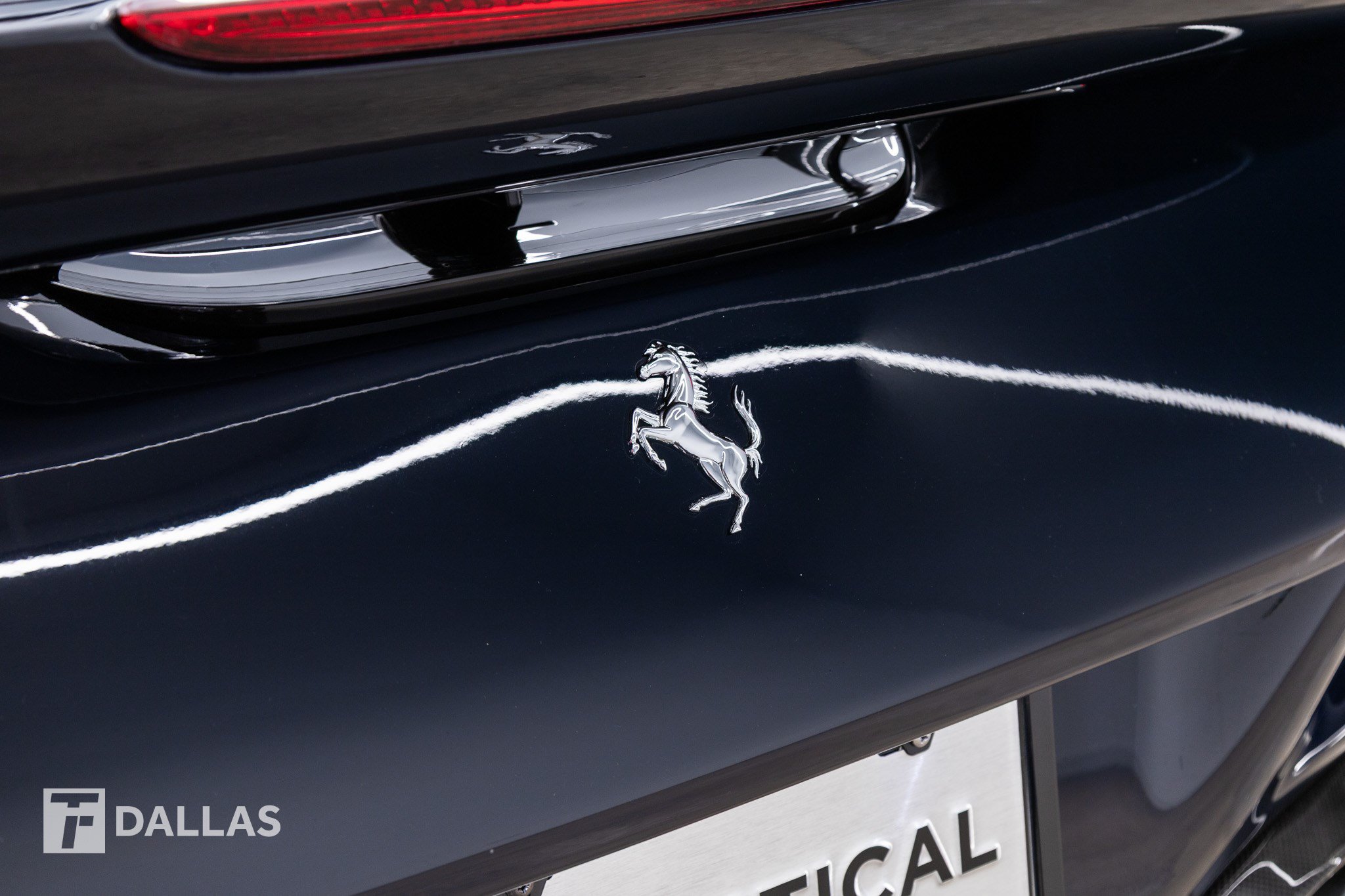 Used 2020 Ferrari F8 Tributo RWD image 10