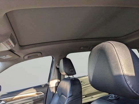 Used 2019 Volkswagen Atlas SEL Premium image 23