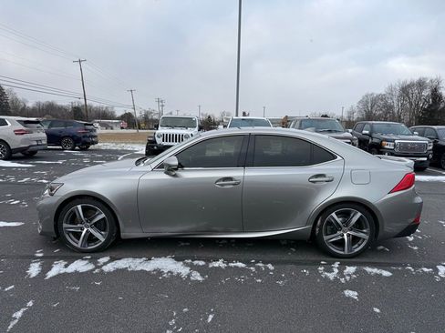 Used 2017 Lexus IS 300 AWD w/ Navigation System Package image 4