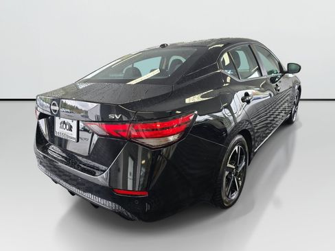 Used 2024 Nissan Sentra SV FWD image 3