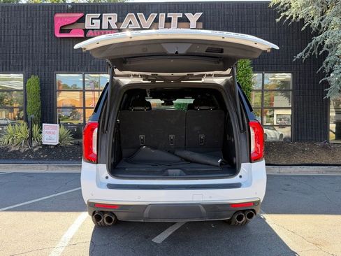 Used 2023 GMC Yukon Denali AWD/4WD image 17