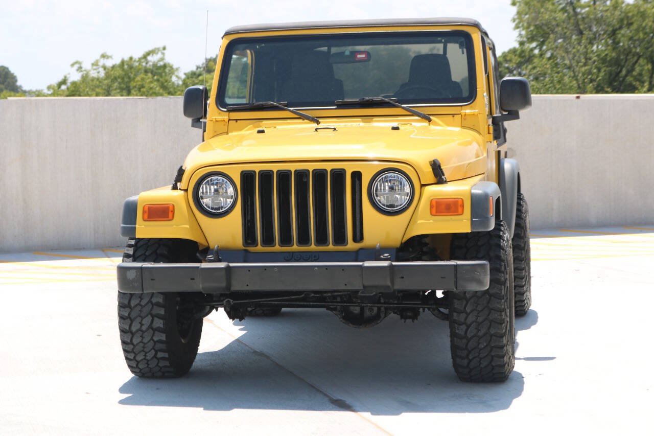 Used 2004 Jeep Wrangler X w/ Convenience Group AWD/4WD image 24