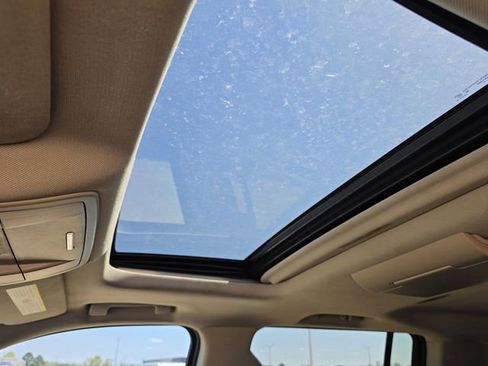 Used 2016 Chevrolet Suburban LTZ image 23