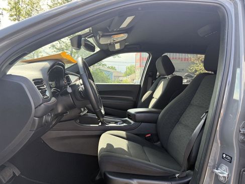 Used 2025 Dodge Durango GT AWD/4WD image 9