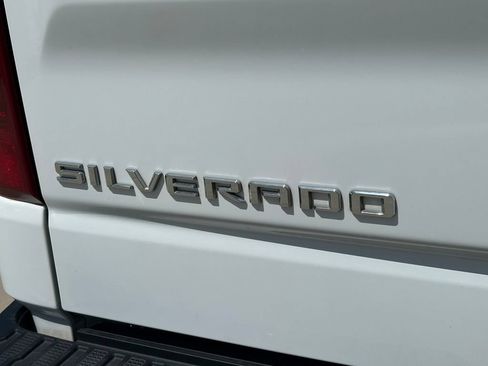 Used 2025 Chevrolet Silverado 1500 LT RWD image 12