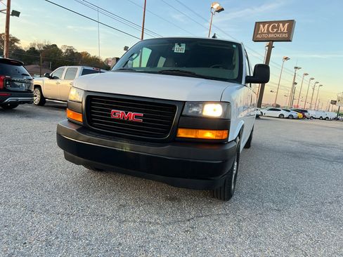 Used 2023 GMC Savana 3500 LS image 6
