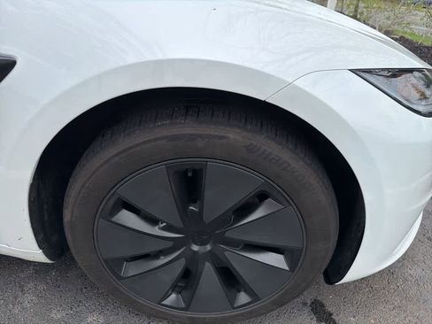 Used 2025 Tesla Model 3 Long Range image 4