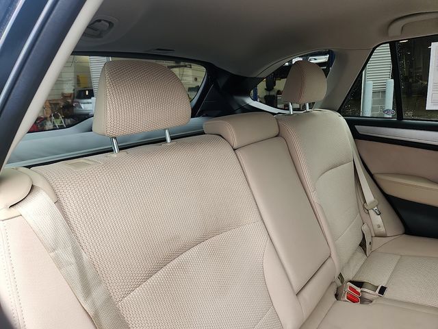 Used 2019 Subaru Outback 2.5i Premium AWD/4WD image 29