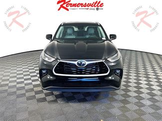 Used 2025 Toyota Highlander XLE video 2