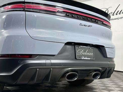 Used 2024 Porsche Cayenne Turbo GT AWD/4WD image 24