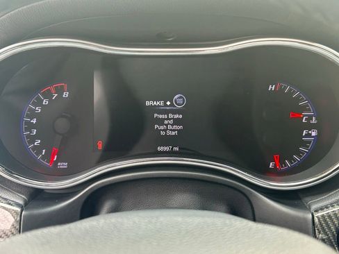 Used 2014 Jeep Grand Cherokee SRT image 19