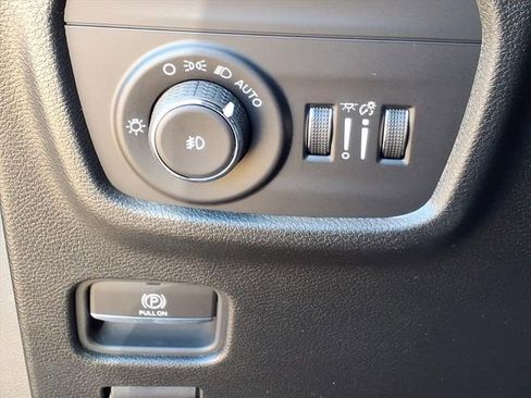 New 2025 Jeep Grand Cherokee L Limited w/ Black Appearance Package image 21