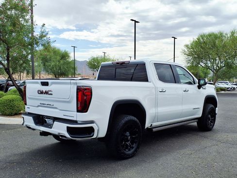 Used 2023 GMC Sierra 1500 Denali w/ Technology Package AWD/4WD image 6