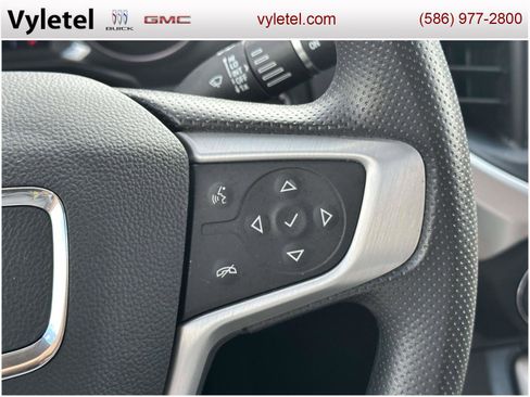 Certified 2023 GMC Acadia SLE w/ Driver Convenience Package image 23