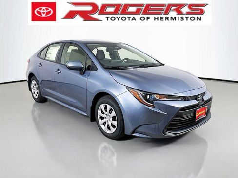 New 2026 Toyota Corolla LE FWD image 1