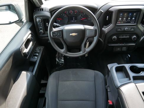 Used 2019 Chevrolet Silverado 1500 Custom w/ Custom Value Package AWD/4WD image 12