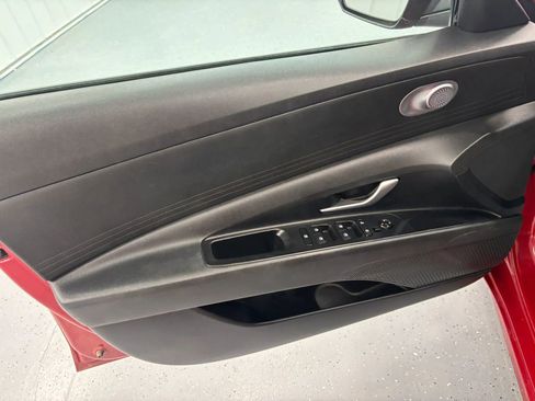 Used 2023 Hyundai Elantra SEL FWD image 36