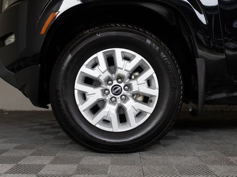 Used 2024 Nissan Frontier SV w/ SV Convenience Package RWD image 9