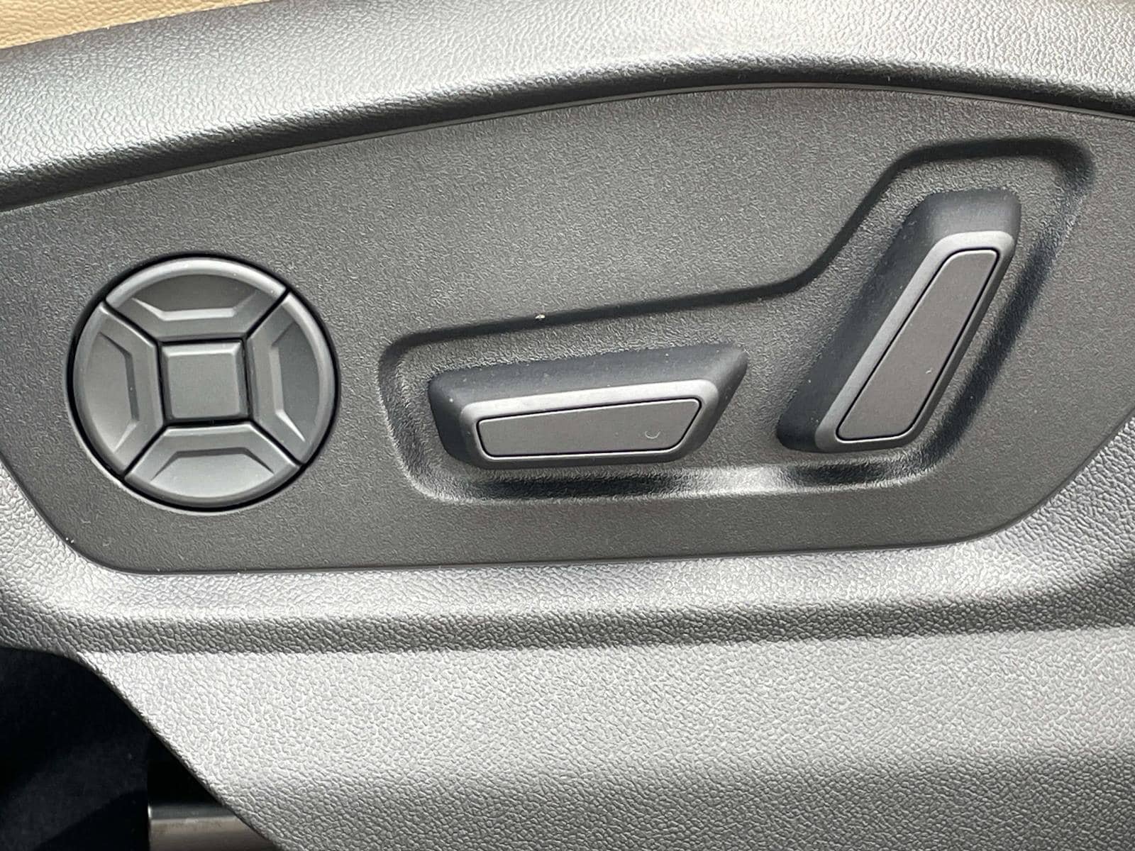 New 2026 Audi Q7 3.0T Premium Plus AWD/4WD image 17