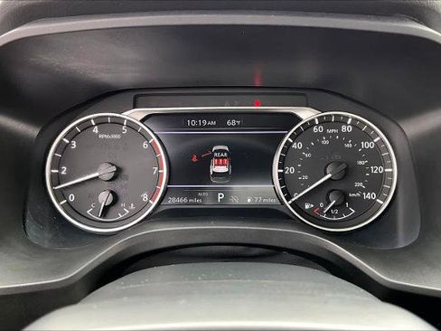 Certified 2025 Nissan Rogue SV image 26