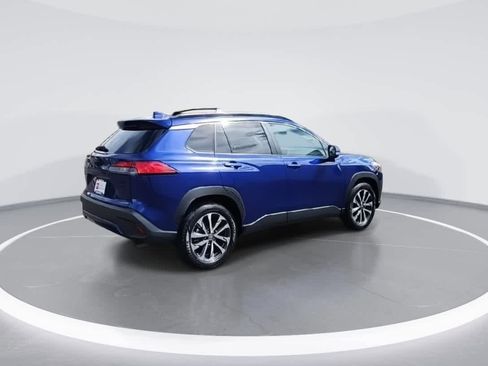 Certified 2022 Toyota Corolla Cross XLE w/ Convenience Package AWD/4WD image 8