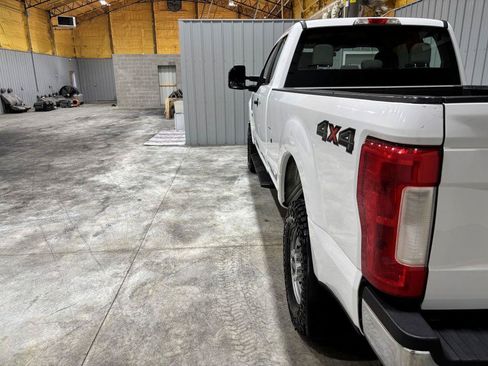 Used 2019 Ford F250 XL w/ XL Value Package AWD/4WD image 9