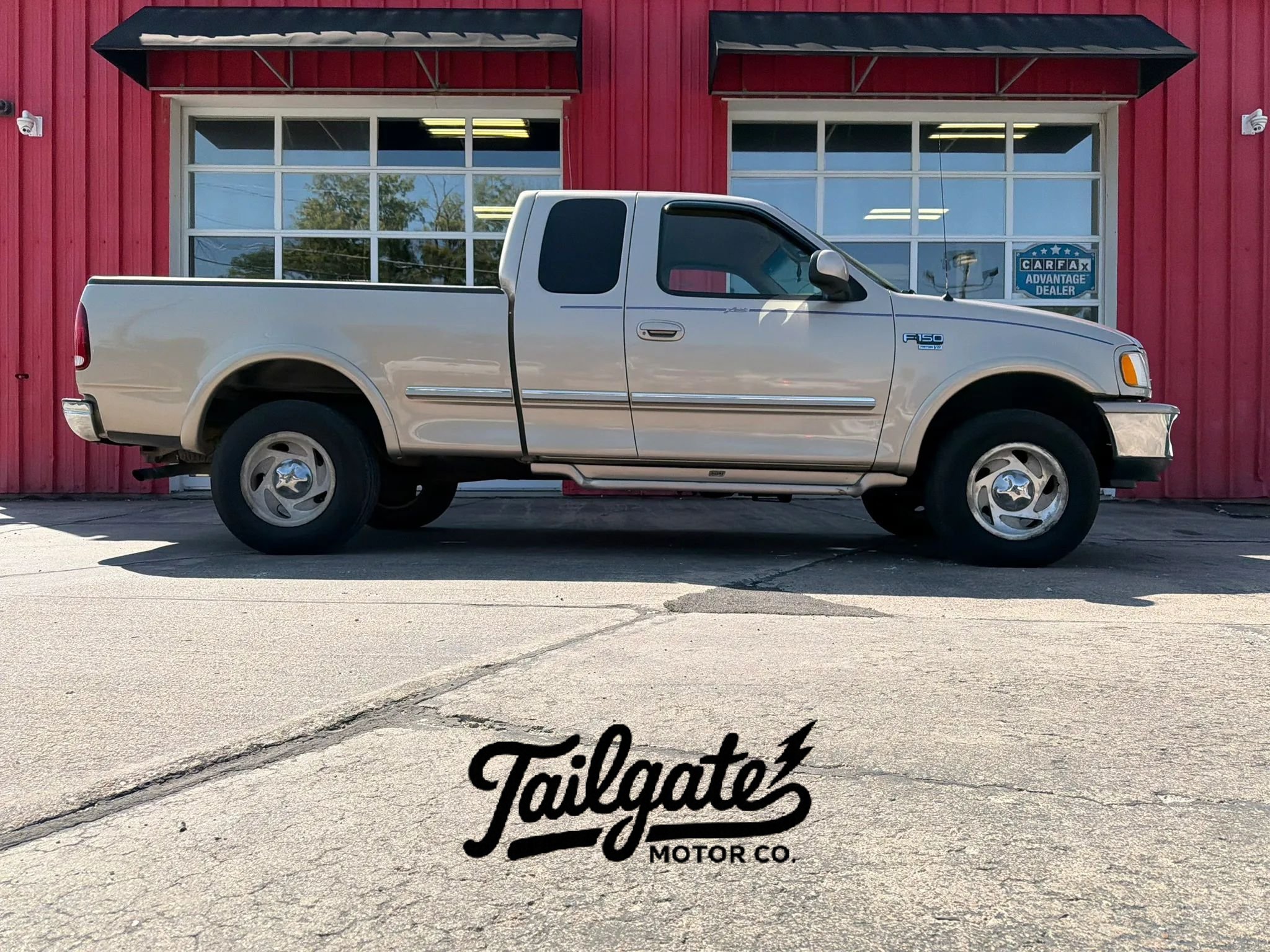 Used 1998 Ford F150 4x4 SuperCab image 1