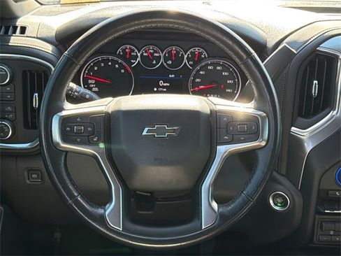 Used 2020 Chevrolet Silverado 1500 RST image 23