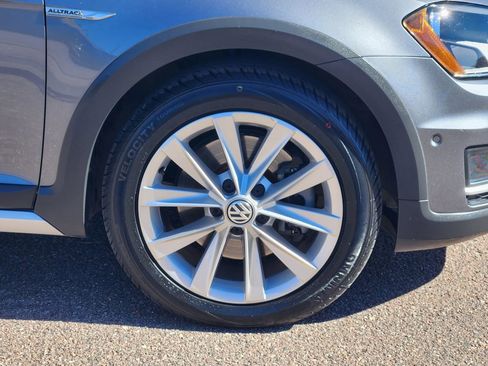 Used 2017 Volkswagen Golf Alltrack SE image 29