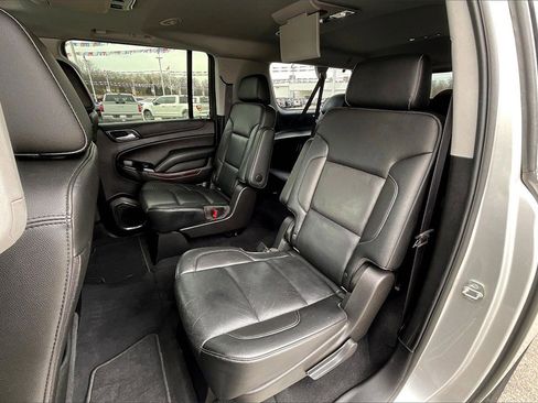 Used 2019 GMC Yukon XL SLT w/ Premium Edition image 28