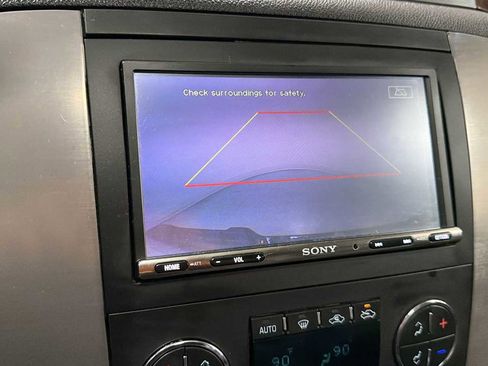 Used 2014 GMC Sierra 3500 SLT image 19