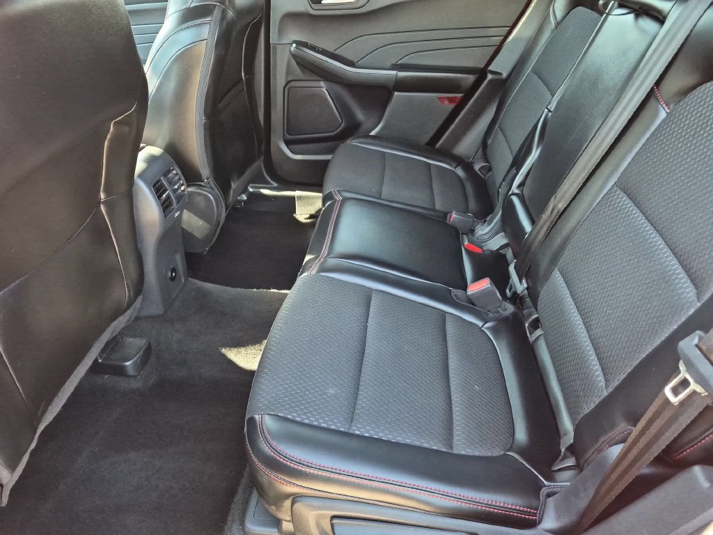 Used 2025 Ford Escape ST-Line AWD/4WD image 27
