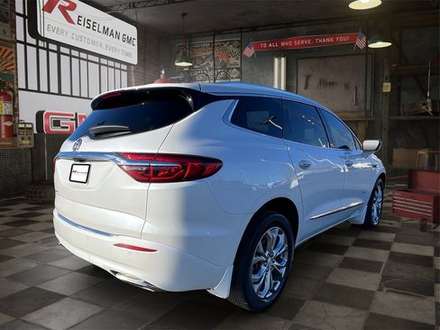 Used 2021 Buick Enclave Avenir w/ Avenir Technology Package image 3