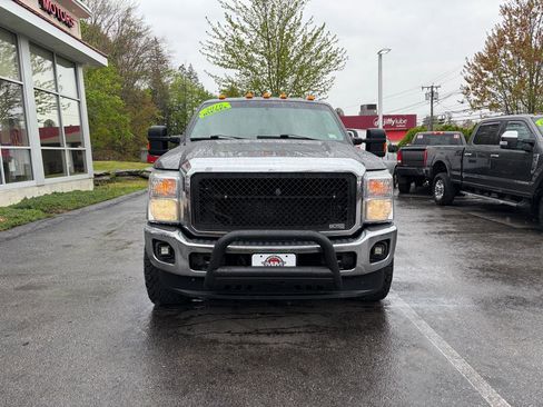 Used 2016 Ford F250 XL w/ Power Equipment Group AWD/4WD image 3