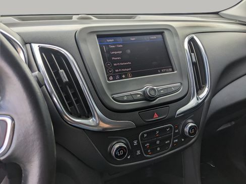 Used 2021 Chevrolet Equinox LT FWD image 24