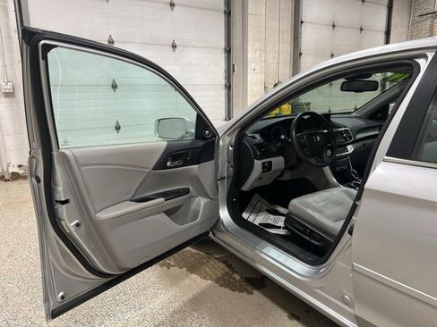 Used 2014 Honda Accord EX-L image 9