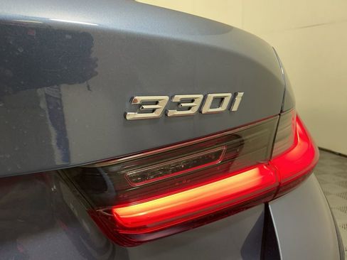 Certified 2025 BMW 330i Sedan w/ Premium Package RWD image 31