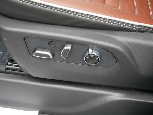 New 2026 GMC Sierra 3500 Denali Ultimate w/ LPO, Black Badging Package image 16