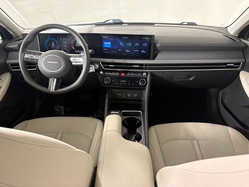 Used 2025 Hyundai Sonata SEL FWD image 40