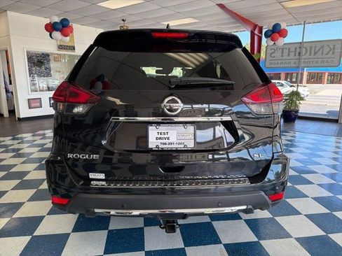 Used 2019 Nissan Rogue SL w/ Premium Package FWD image 6