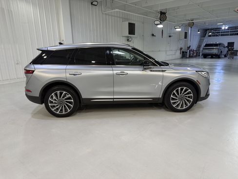 Used 2023 Lincoln Corsair Reserve w/ Equipment Group 201A FWD image 6