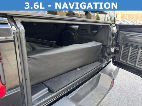 Used 2021 Jeep Wrangler Unlimited Sahara AWD/4WD image 13