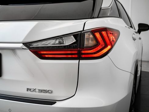 Certified 2022 Lexus RX 350 AWD w/ Premium Package image 9