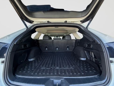 Used 2022 Subaru Outback Limited AWD/4WD image 16
