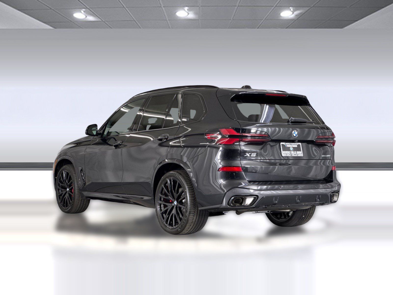 Used 2026 BMW X5 sDrive40i w/ M Sport Package RWD image 3