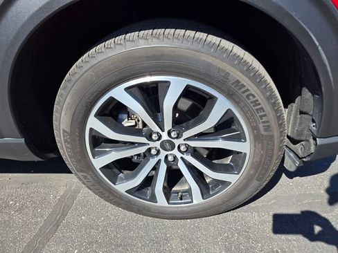Used 2025 Ford Explorer ST-Line AWD/4WD image 43