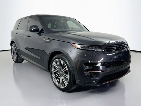New 2025 Land Rover Range Rover Sport Dynamic SE image 3