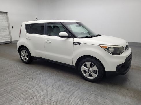 Used 2019 Kia Soul image 11